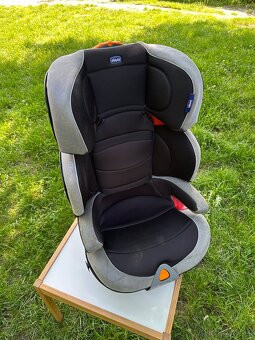 Autosedačka CHICCO Oasys 2-3 FixPlus Evo Jet Black (15-36 kg - 9