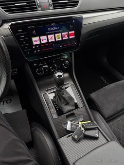 Škoda SUPERB SPORTLINE 2.0TDi DSG 140kW WEBASTO/MATRIX/ŤAŽNÉ - 9