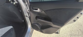 Honda Civic 1.8 - 9