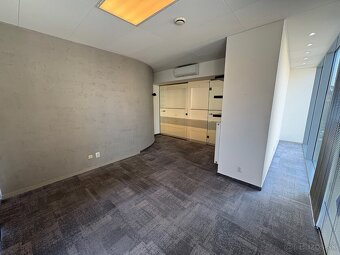 Prenájom exkluzívnych kancelárií v centre 129 m2 - 9