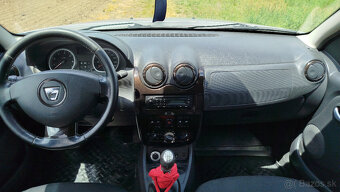 DACIA DUSTER 1,5 DCI 4x4 - 9