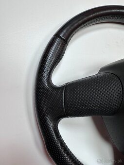 Predám trojramenný multifunkčný volant z Audi A3 8P - 9