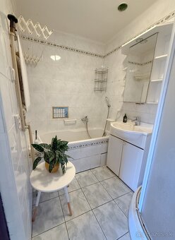 Predaj - 5izb. Rodinný dom Hradec (PD) - SUPER Poloha - 9