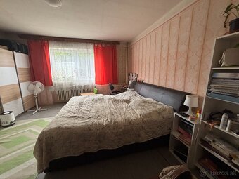 poschodový rodinný dom so stajňami pre kone a výbehom - 9