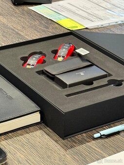 Porsche 718 Cayman GT4 - 9