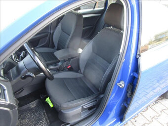 Škoda Octavia 2,0 TDI DSG,1.MAJITEL ČR - DPH - 9