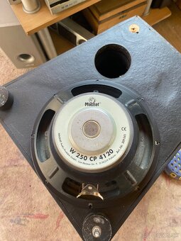Subwoofer bedna + reprák - 9