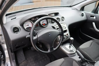 Peugeot 308 1.6 HDi FAP Executive BVMP6 - 9