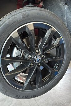 Škoda Karoq Sportline 1.5 TSI 110,00 kW 7-stup. automat - 9