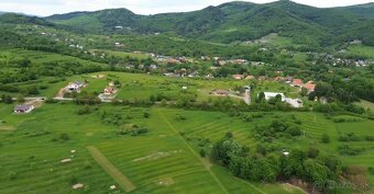 Stavajte okamžite -pozemok s povolením a prípojkami II - 9