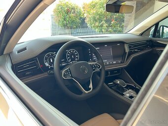VW TOUAREG Elegance 3.0l V6 TDI SCR 4MOTION 210kW (286PS) - 9