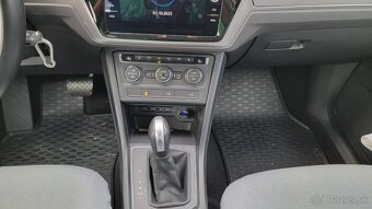 Volkswagen Touran 2.0 TDI Comfortline DSG - 9