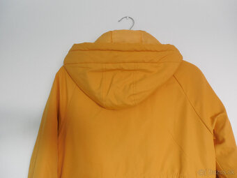 Horčicová bunda - 9