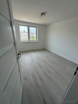 4 izbový rodinný dom na prenájom - 9
