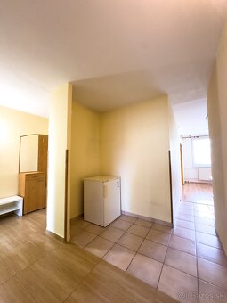 3 izbový byt Ždiarska, veľká loggia - 9