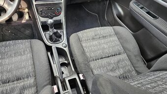 Predám Peugeot 307 1,4 benzín 55kw - 9