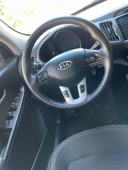 Kia Sportage 1.6i benzin - 9