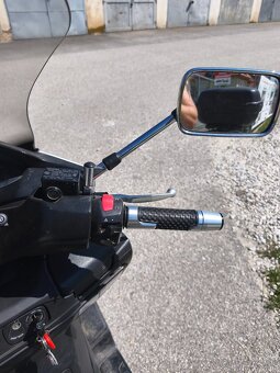 Suzuki Burgman AN400 - 9