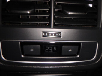 Audi A4 2.0 TDI Design S tronic - 9