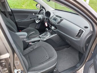 Kia Sportage 2.0 CRDi VGT 4WD LX A/T - 9