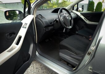 TOYOTA YARIS 1.3 VVT-i AUTOMAT-BENZIN - NOVA STK, ŠPZ - 9