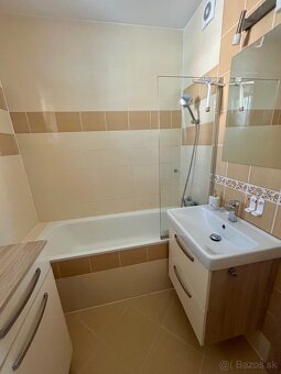 Krásny klimatizovaný 3 izbový byt Muškát 850,- Eur - 9