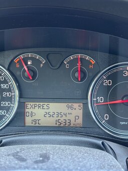 Fiat Croma 1,9 Multijet 110kw. - 9