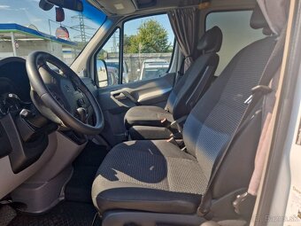 Predám Mercedes-Benz Sprinter 318 CDI 135 KW Automat - 9