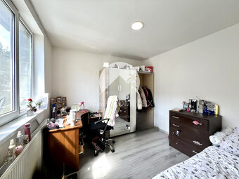 Reality KOMPLEX s.r.o. ponúka na PREDAJ priestranný 5-izbový - 9