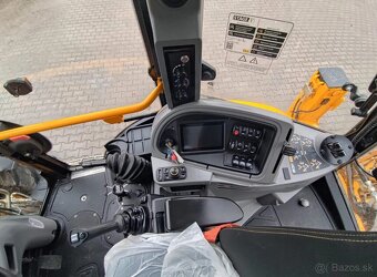JCB 5CX Sitemaster PRO - 9