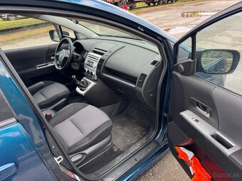 Mazda 5 - 9