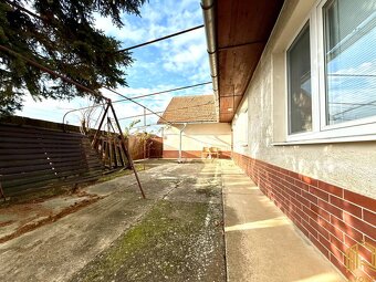 REZERVOVANÝ/ 4 - IZB.ROD.DOM s GARÁŽOU,POZEMOK 776m2, HLBOKÉ - 9