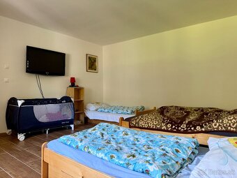 Predám kompletne zrekonštruovaný rodinný dom v obci Beňuš - 9