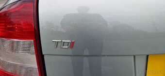 ŠKODA OCTAVIA 2 FACELIFT 2.0TDI 103KW DOVOZ ANGLIVKO - 9