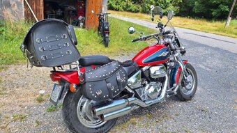 Suzuki Marauder VZ 800 - 9