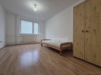 Veľkometrážny 3izbový byt na prenájom - 9