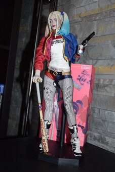 Zberatelska figurka Harley Quinn - 9