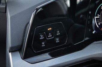 Volkswagen Golf 2.0 TDI 85kW Life - 9