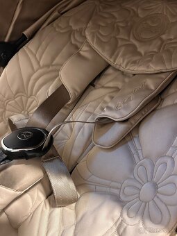 Cybex Mios flower - 9