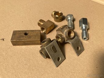 GAZ 69 predám nový kľukový hriadeľ a iné - 9