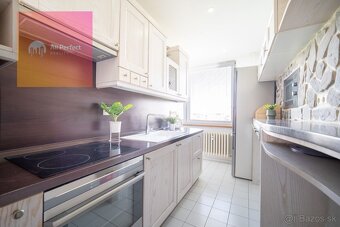 Na prenájom štýlový 2,5-izbový byt v centre Serede – po komp - 9