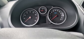 Opel corsa - 9