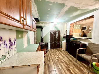 Reality KOMPLEX s.r.o. ponúka na PREDAJ viničný domček s pri - 9