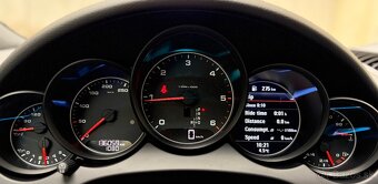 Porsche Cayenne Diesel Platinum Edition II FL - 9