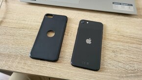 Apple iPhone SE 2020 black 128GB - nová batéria - 9
