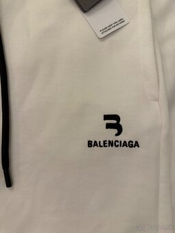 Krátke nohavice Balenc. - 9