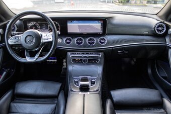 Mercedes-Benz E trieda Kupé 200 4matic A/T - 9