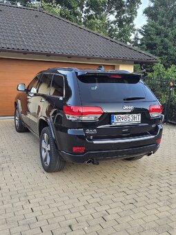 Jeep Grand Cherokee Overland 1.majiteľ - 9