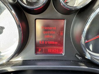 Opel Insignia Sports Tourer 2.0 turbo - 9