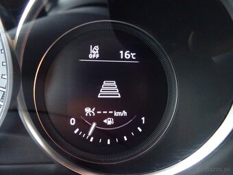 Mazda CX-5 2,2 Skyactiv-D 4x4 129kW tažné, pěkná výbava - 9